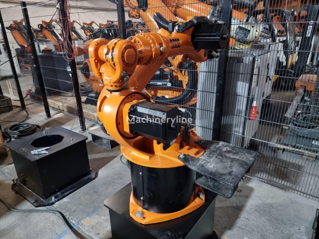 промышленный робот KUKA KR16-2