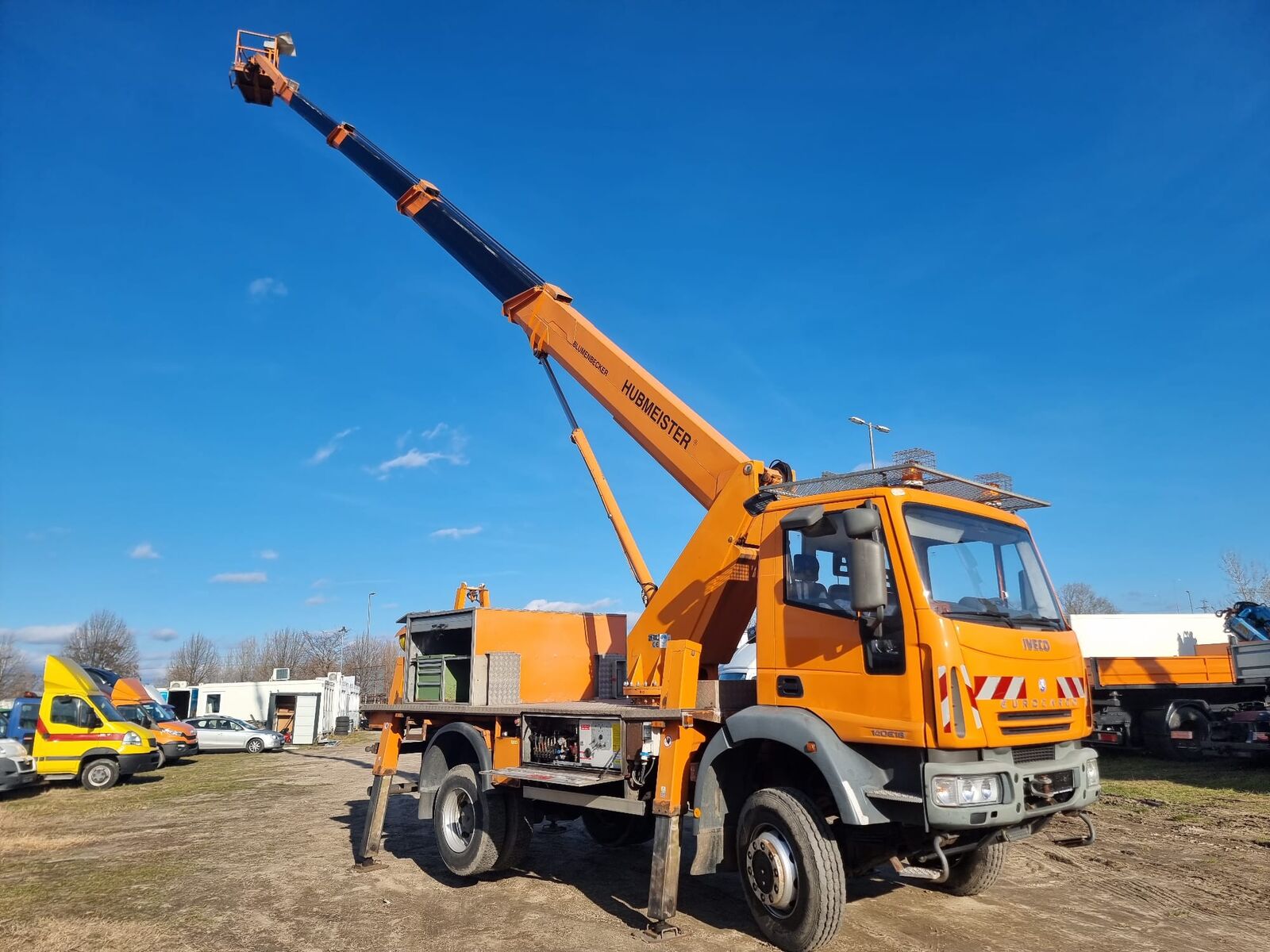 автовышка IVECO Eurocargo 140E18 4X4 - Blumenbecker lifting basket 26,5m