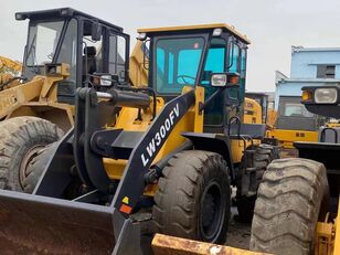 фронтальный погрузчик XCMG LW300