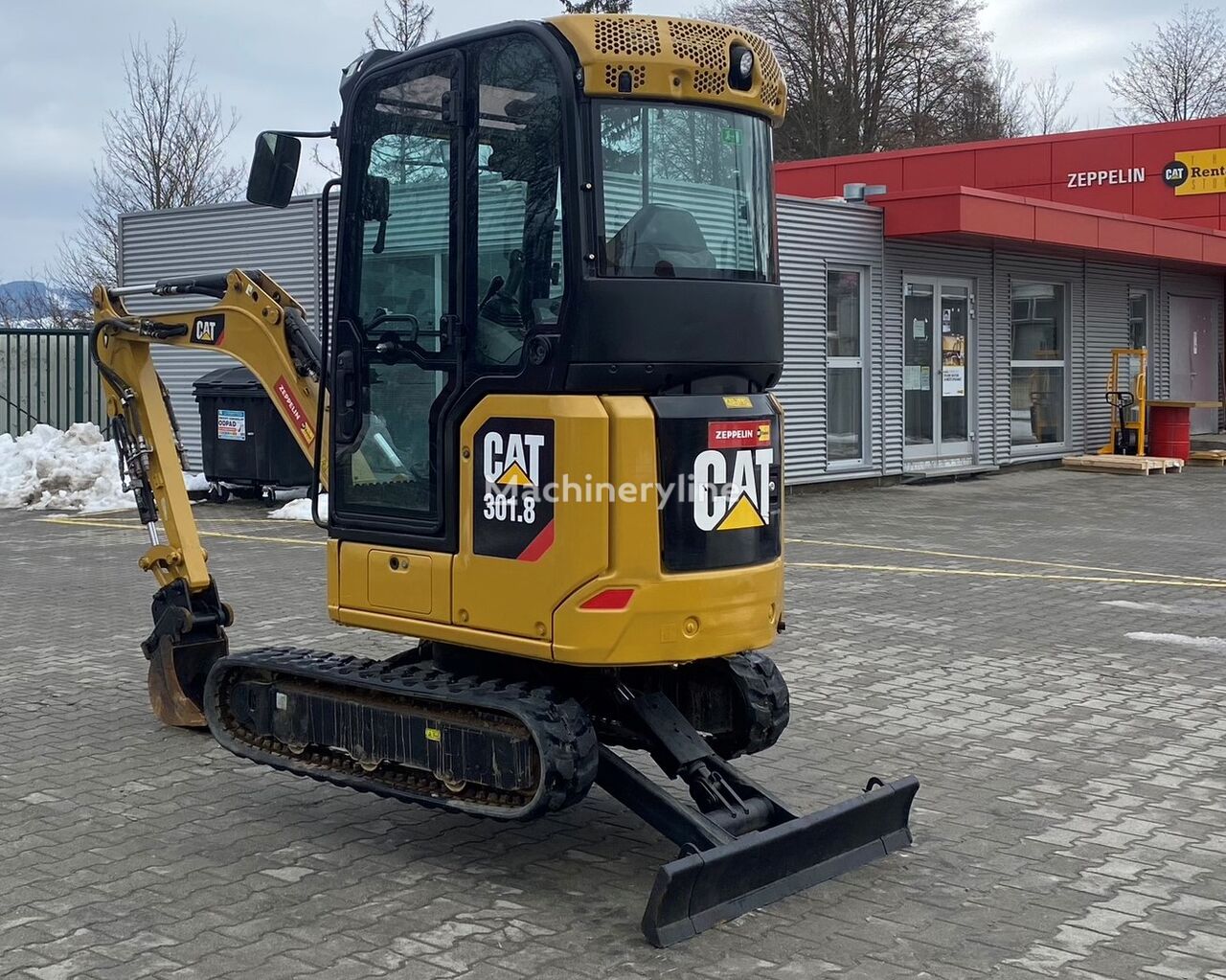 гусеничный экскаватор Caterpillar 301.8