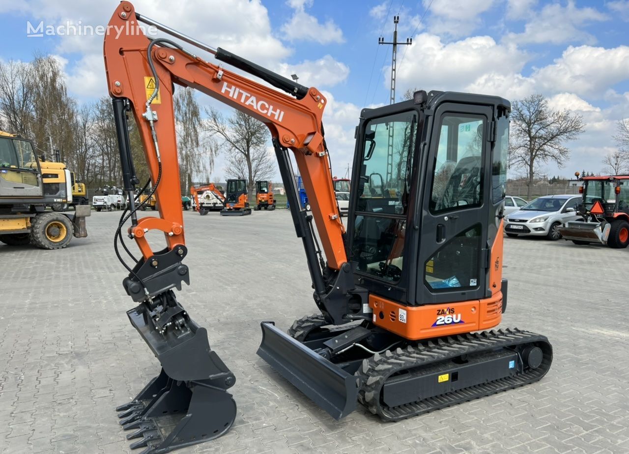 мини-экскаватор Hitachi ZX26-6