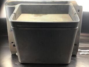 холодильник Liebherr Lunchbox 10664763 для экскаватора Liebherr R906 LC/R906 NLC/R906